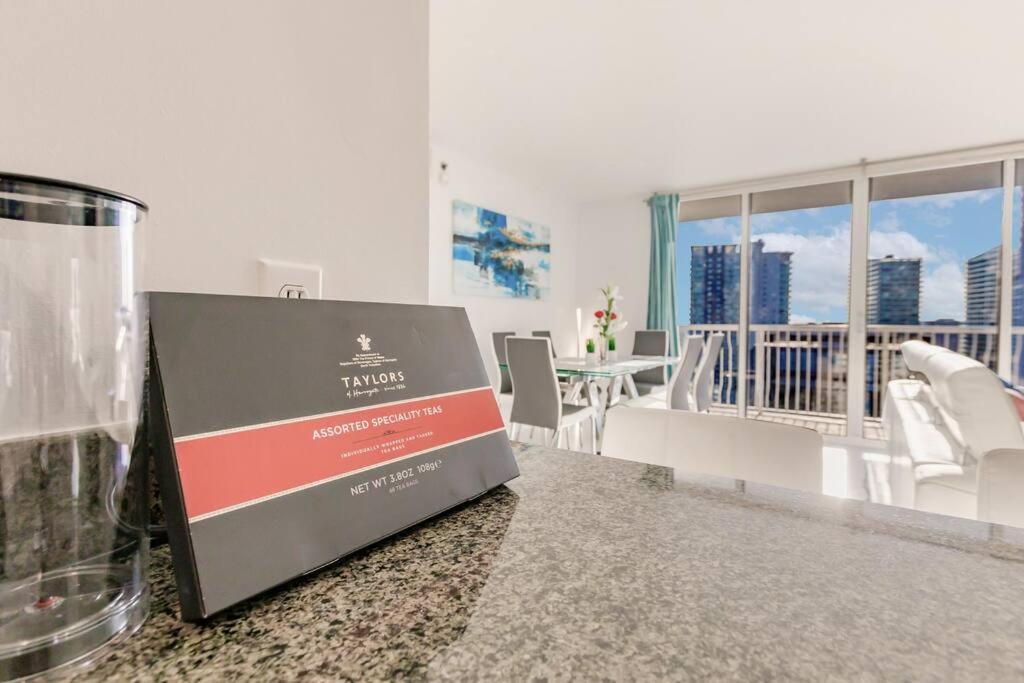 מיאמי Upscale Brickell 3 Bedroom With Water Views And Free Parking מראה חיצוני תמונה