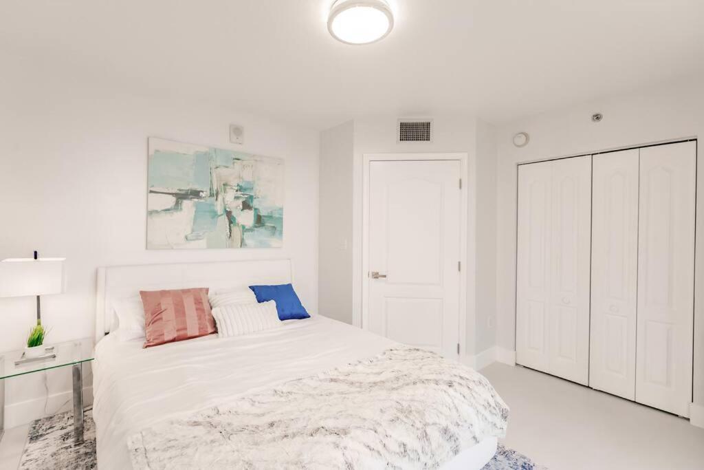 מיאמי Upscale Brickell 3 Bedroom With Water Views And Free Parking מראה חיצוני תמונה
